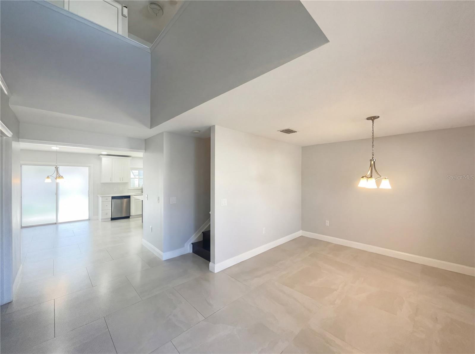 Image 7 of 29 For 8286 Settlers Creek Loop