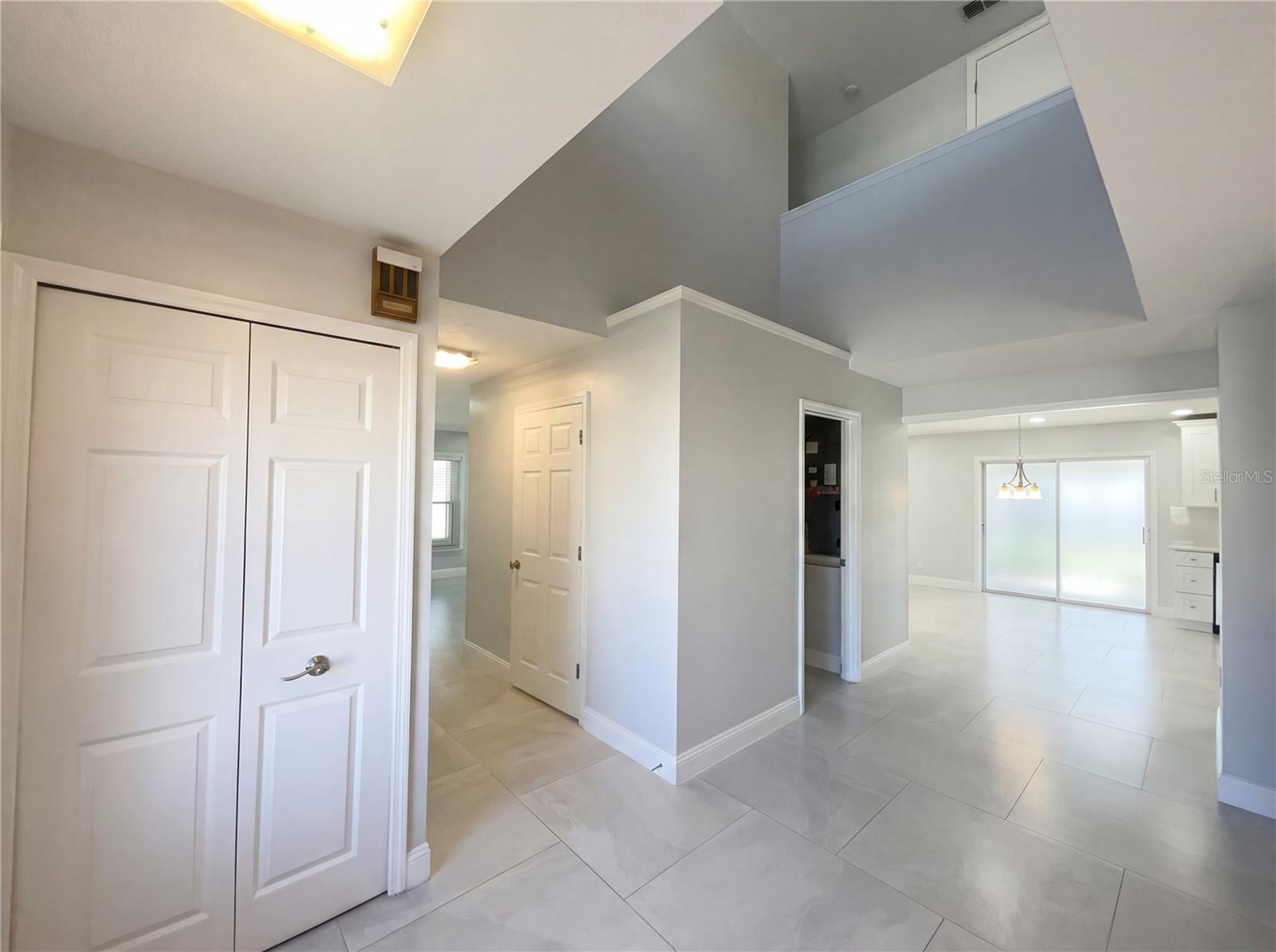 Image 8 of 29 For 8286 Settlers Creek Loop