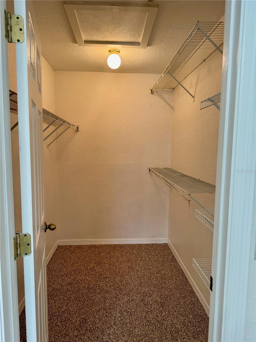 Image 16 of 19 For 832 Grand Regency Point 204