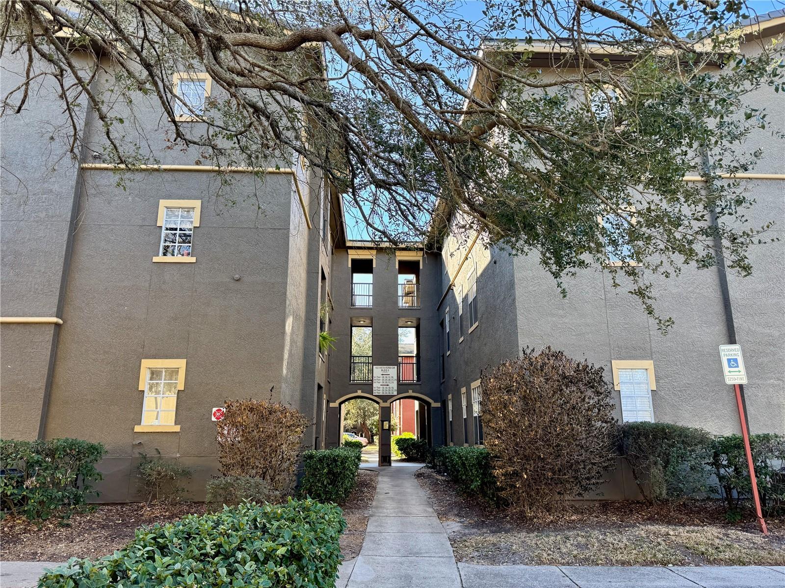 Image 2 of 20 For 102 Vista Verdi Circle 124