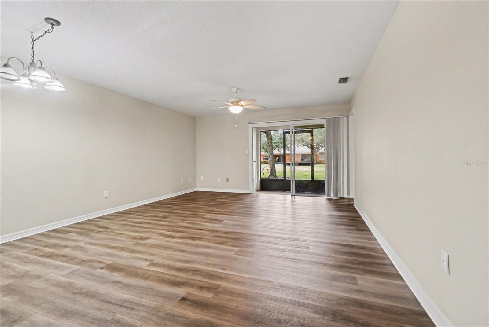 Image 3 of 24 For 4864 Tangerine Avenue 4864