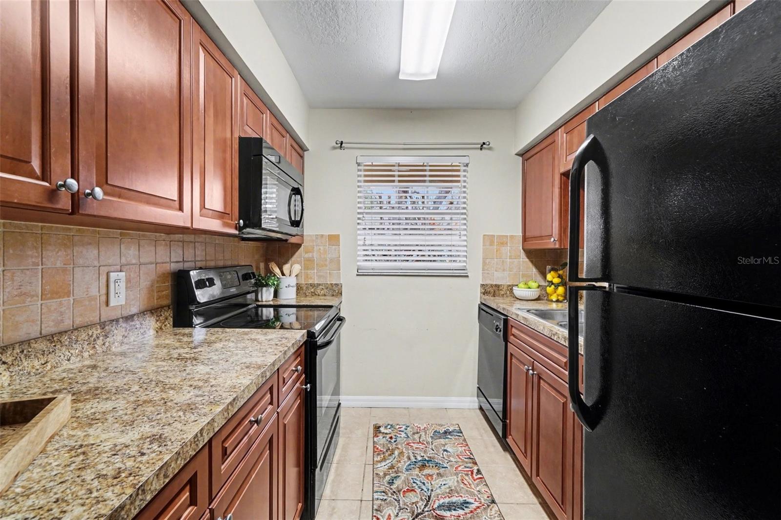 Image 5 of 24 For 4864 Tangerine Avenue 4864