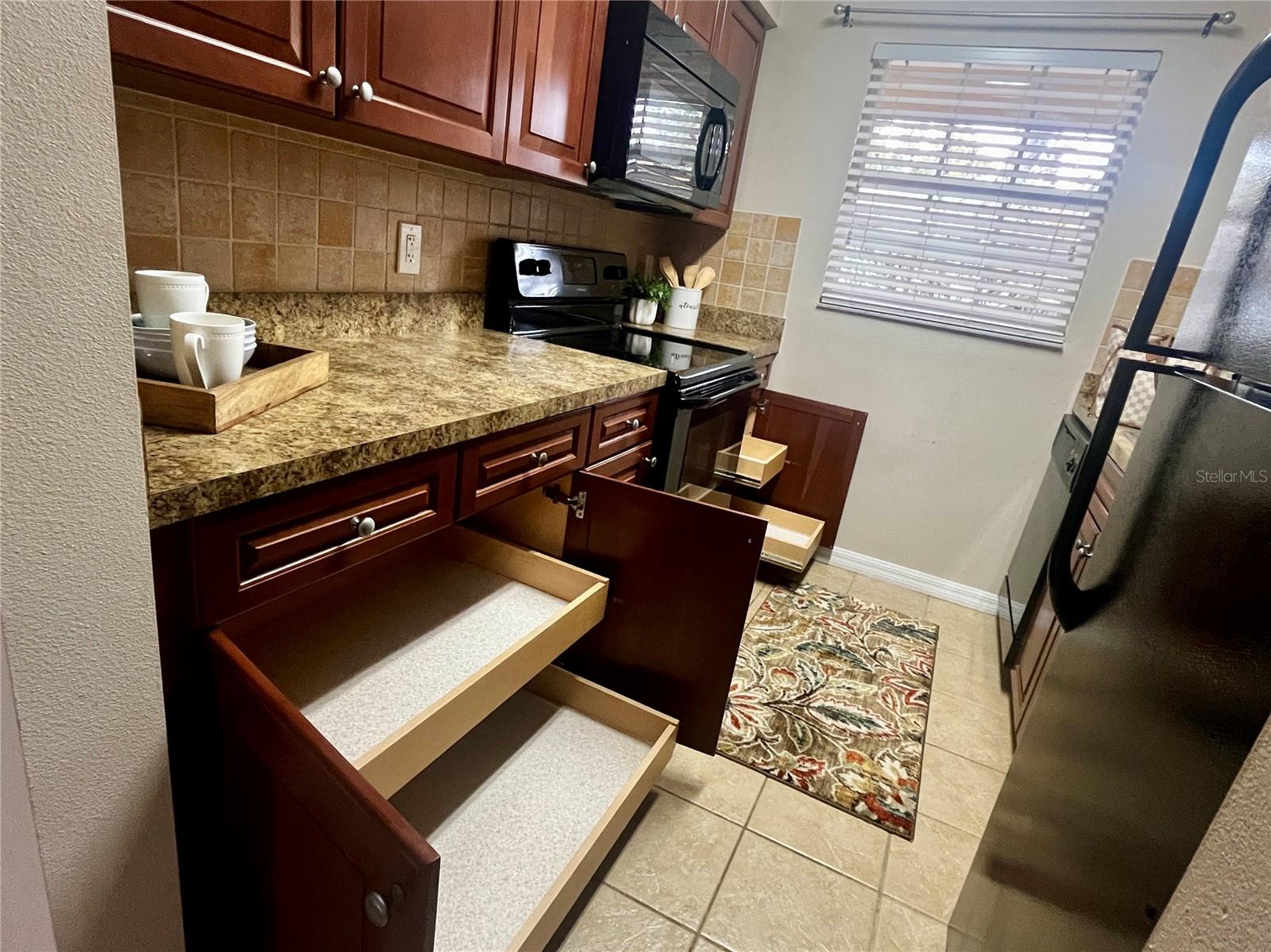 Image 7 of 24 For 4864 Tangerine Avenue 4864