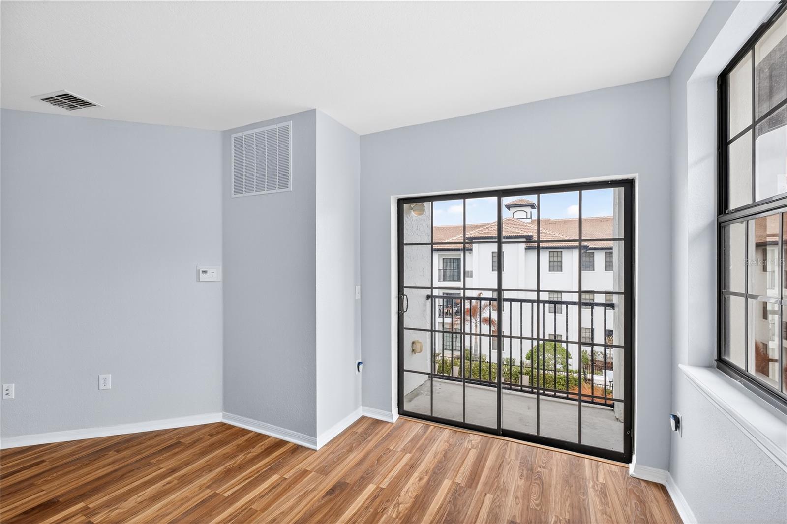 Image 6 of 21 For 5550 Michigan Street 3306