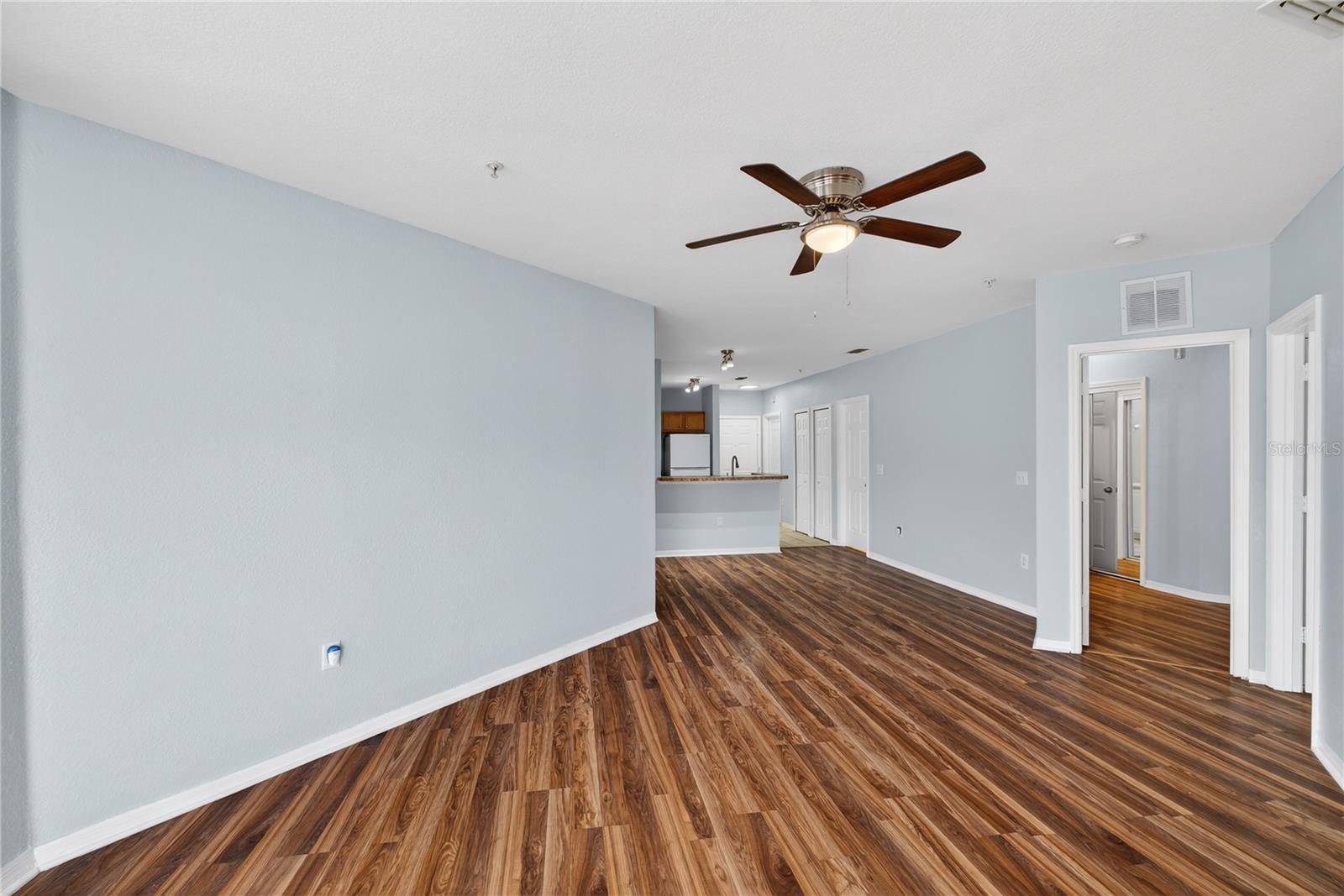 Image 8 of 21 For 5550 Michigan Street 3306