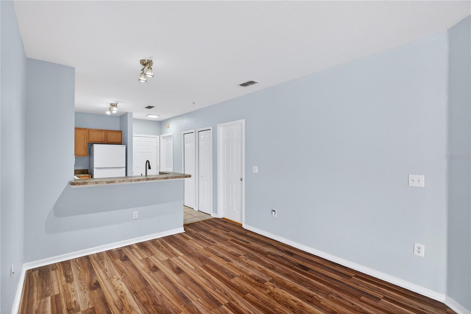 Image 9 of 21 For 5550 Michigan Street 3306