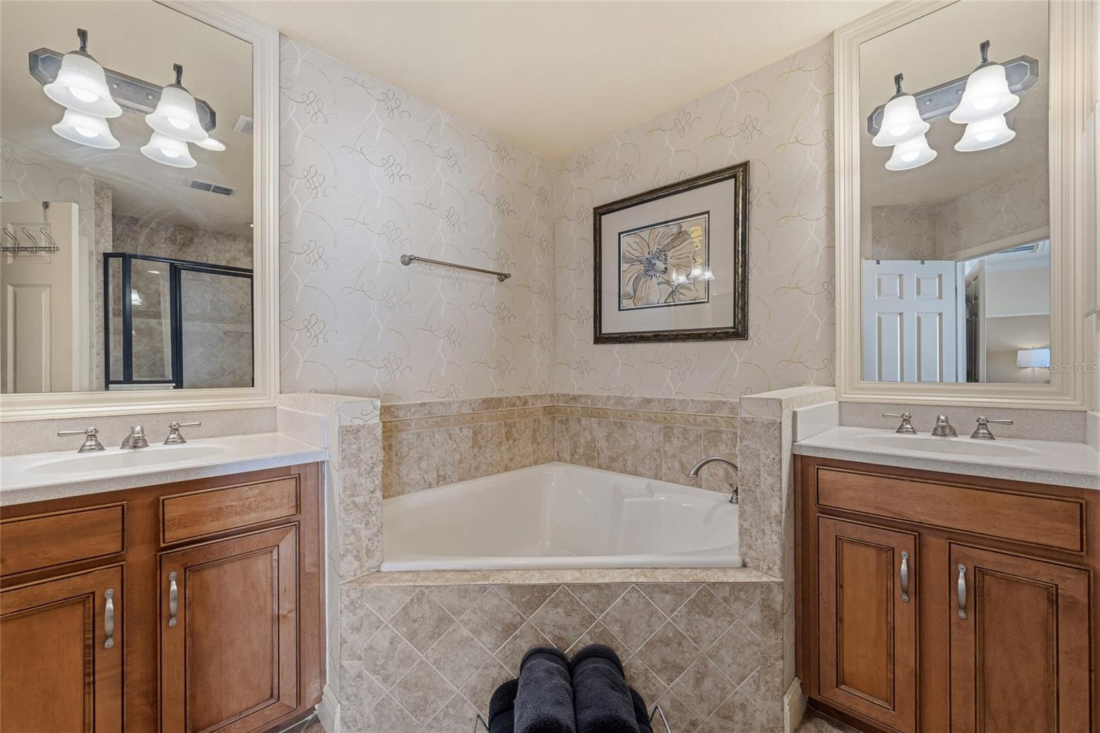 Image 28 of 49 For 107 Mcleods Way