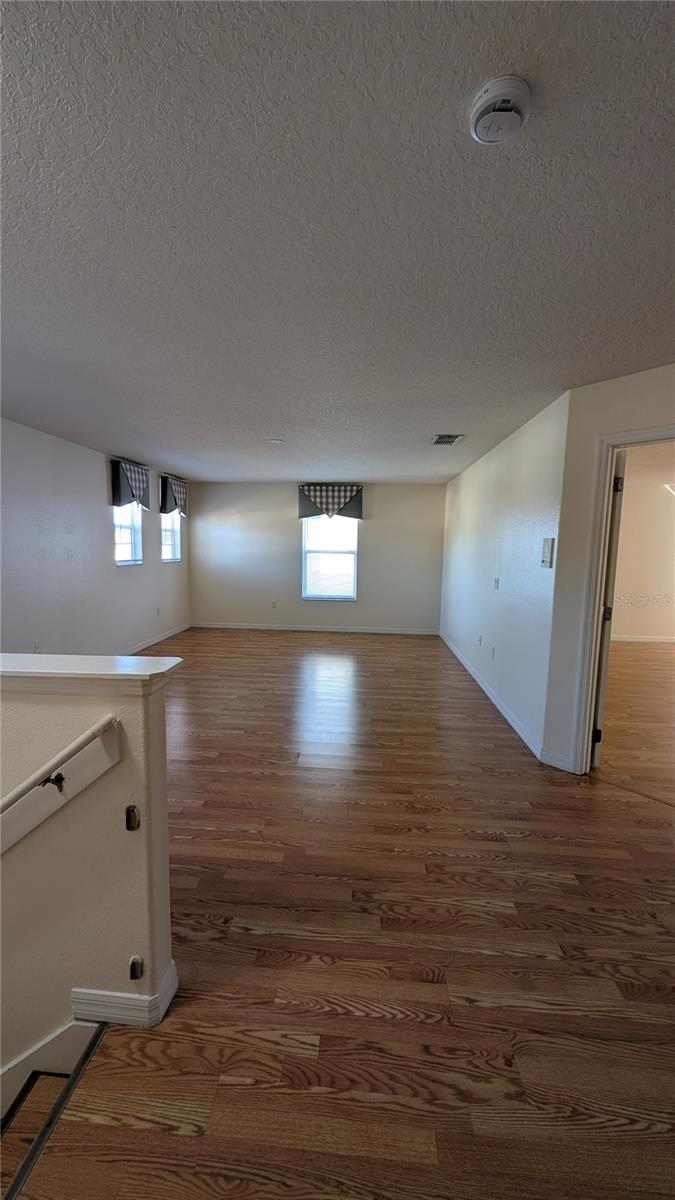 Image 9 of 16 For 2724 Lyndscape Street