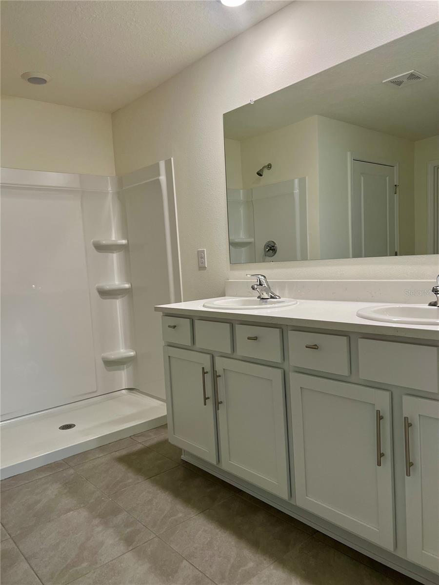 Image 17 of 23 For 10338 161st Street