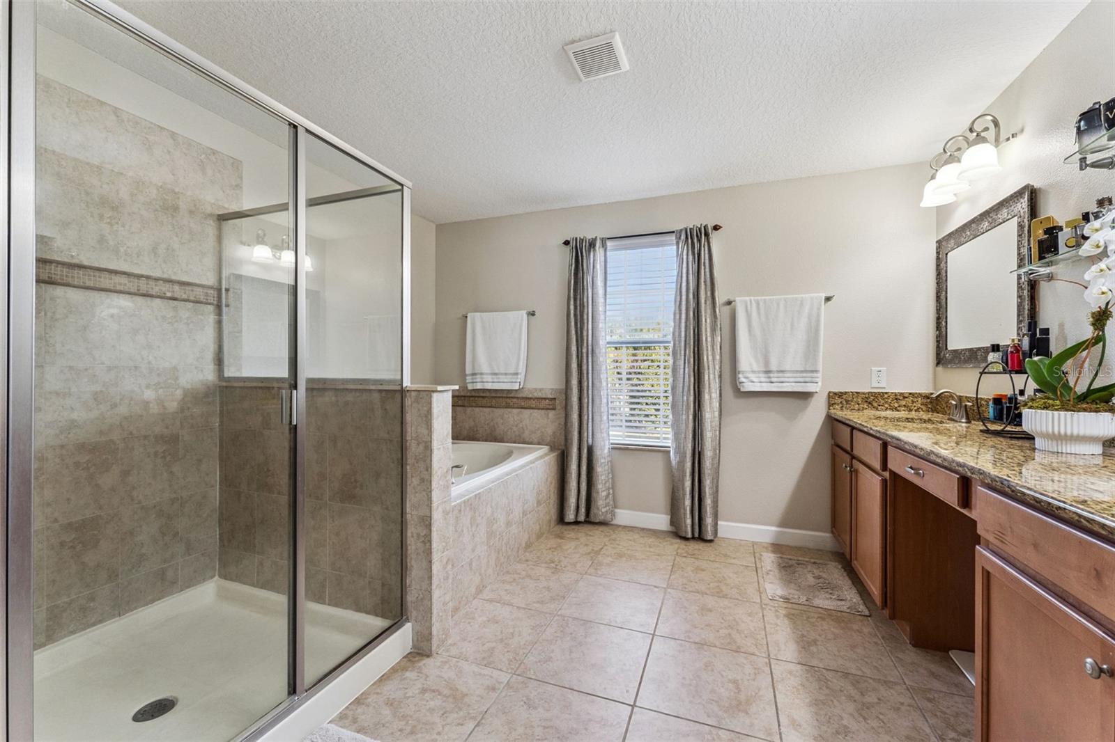 Image 27 of 35 For 14644 Crosston Bay Court