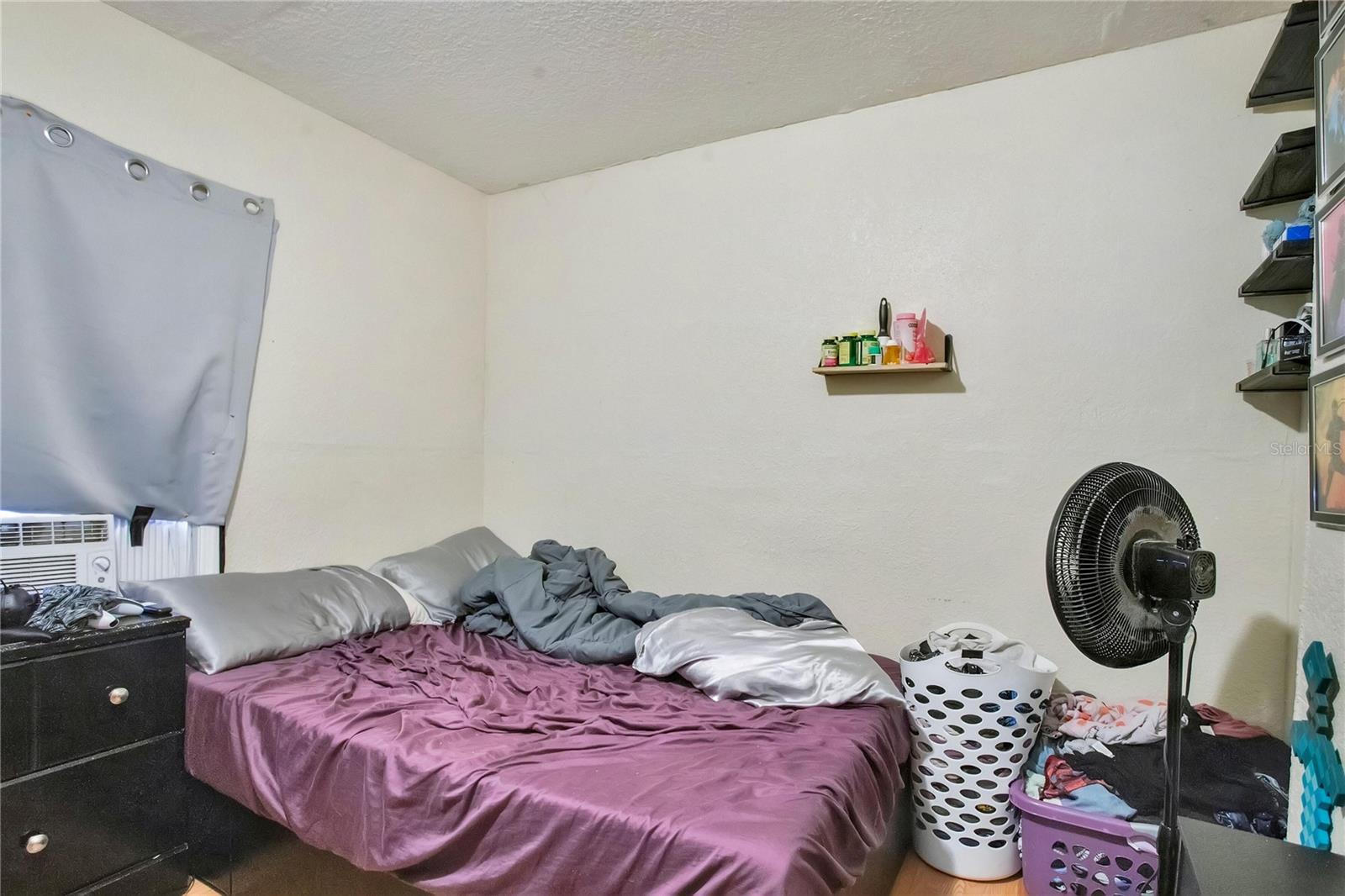 Image 13 of 25 For 219 Polk Avenue