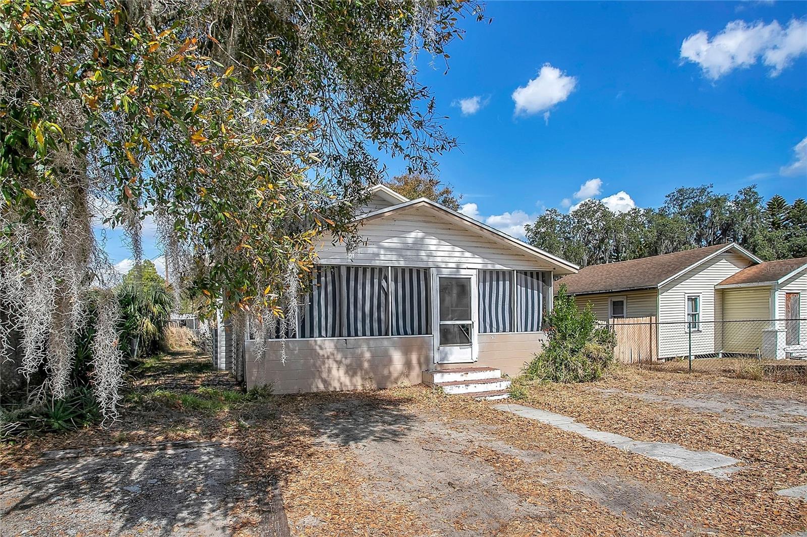 Image 18 of 25 For 219 Polk Avenue