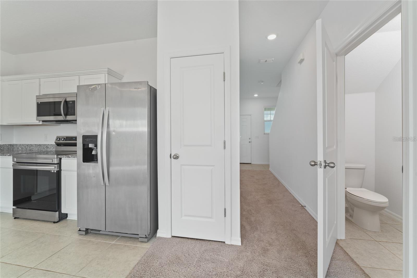 Image 14 of 23 For 221 Mandovi Street