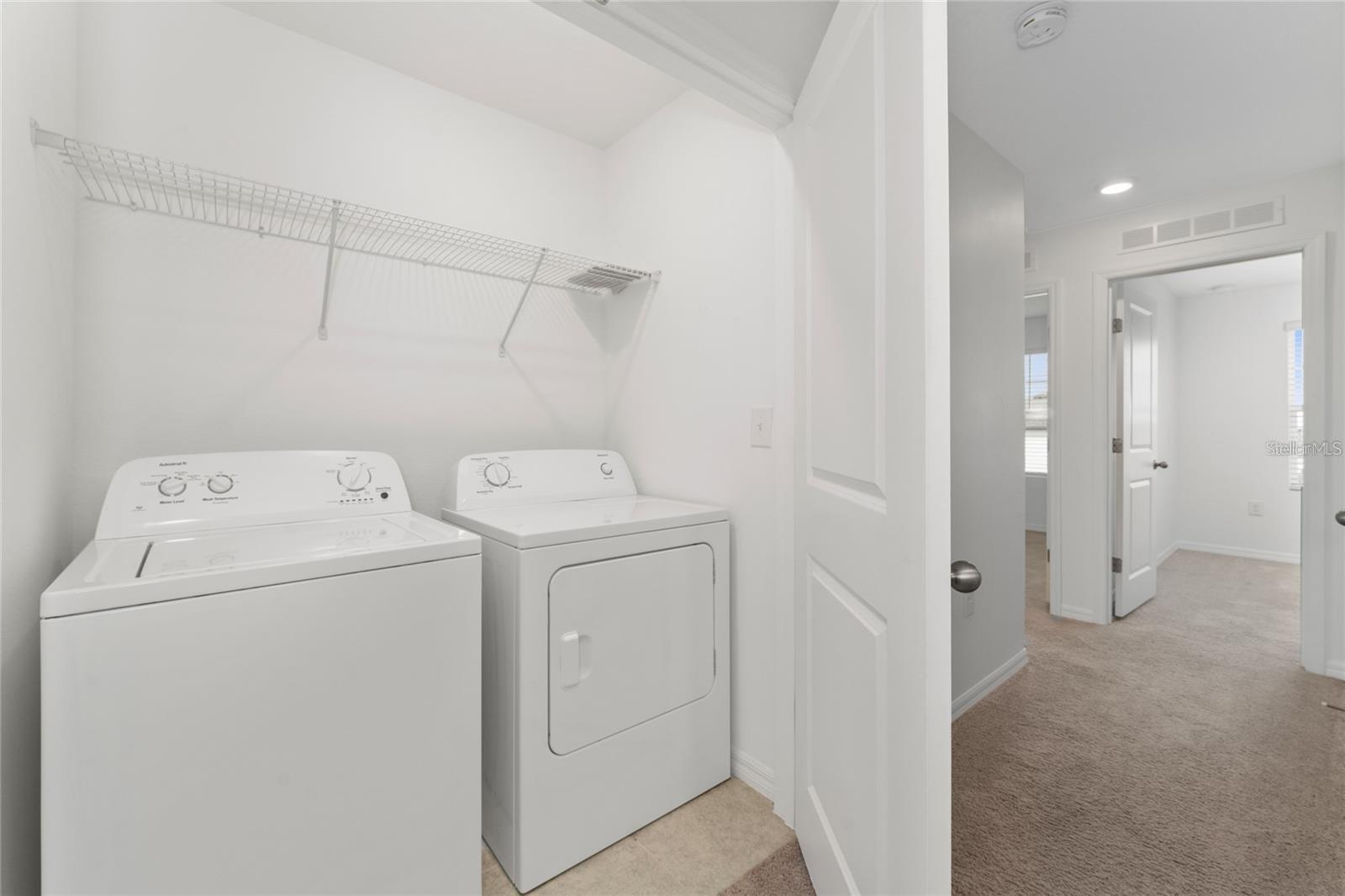 Image 18 of 23 For 221 Mandovi Street