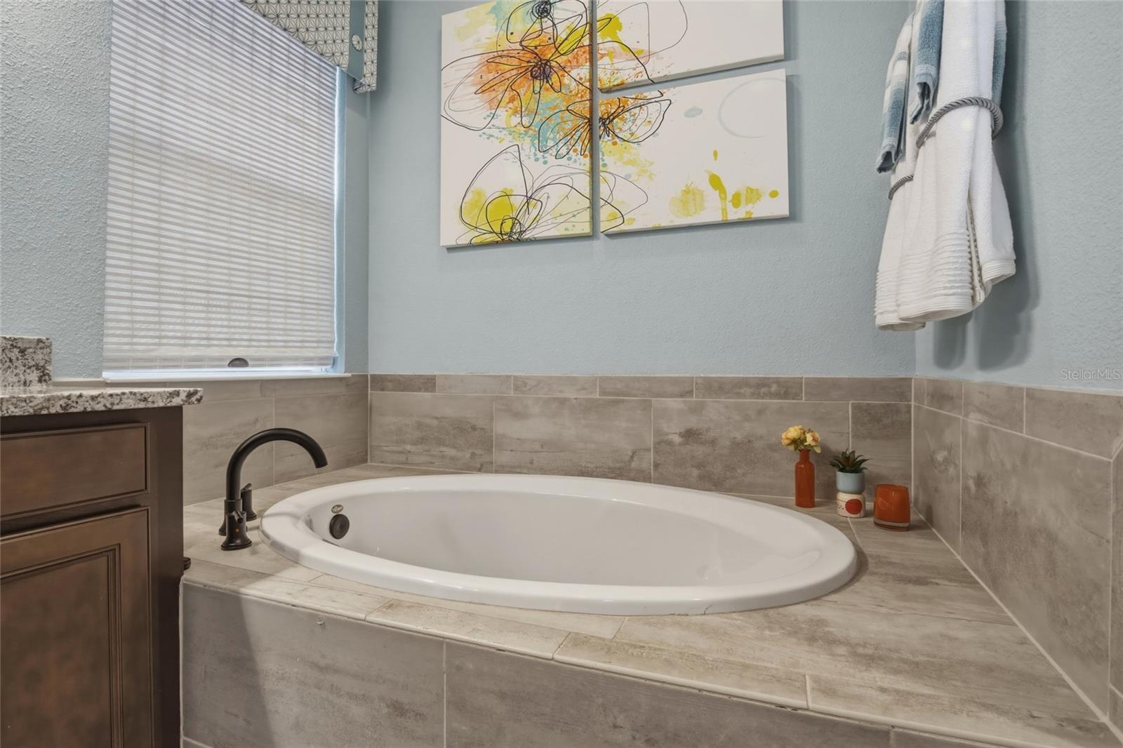 Image 22 of 50 For 1751 Highbanks Circle