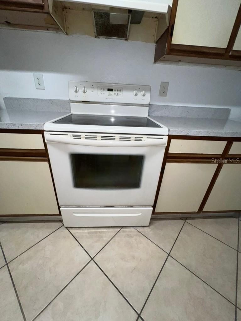 Image 10 of 44 For 2101 Cascades Boulevard 103