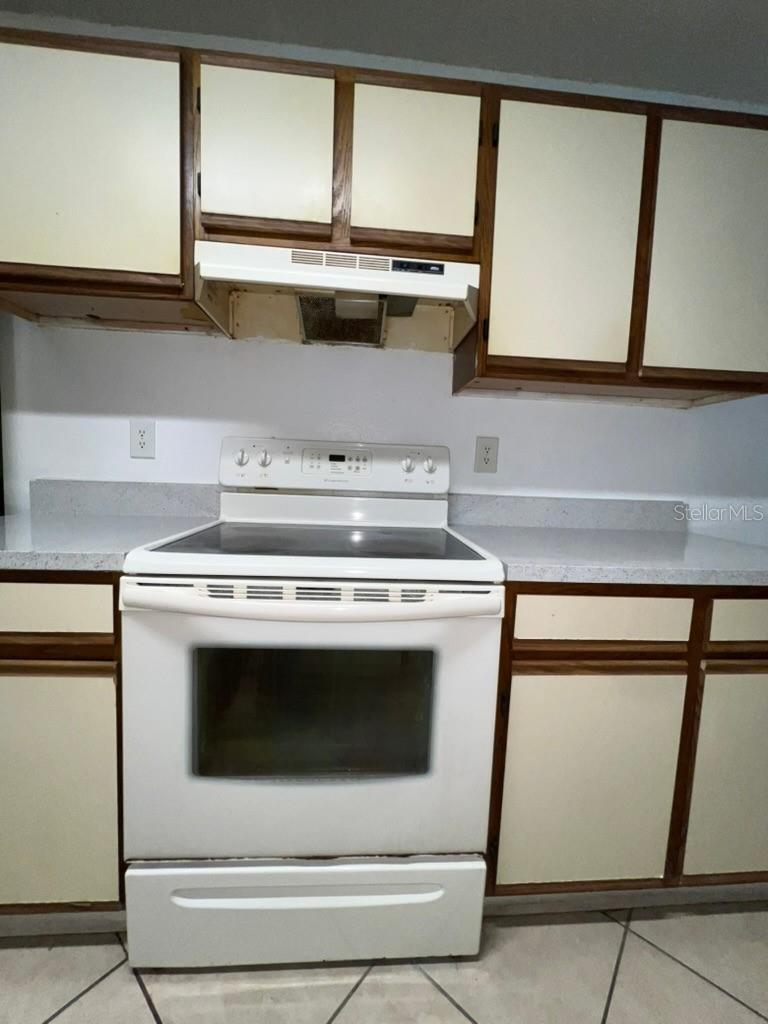 Image 11 of 44 For 2101 Cascades Boulevard 103