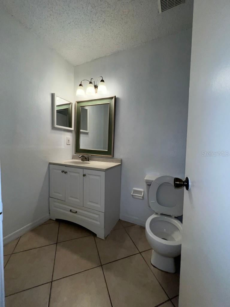 Image 22 of 44 For 2101 Cascades Boulevard 103