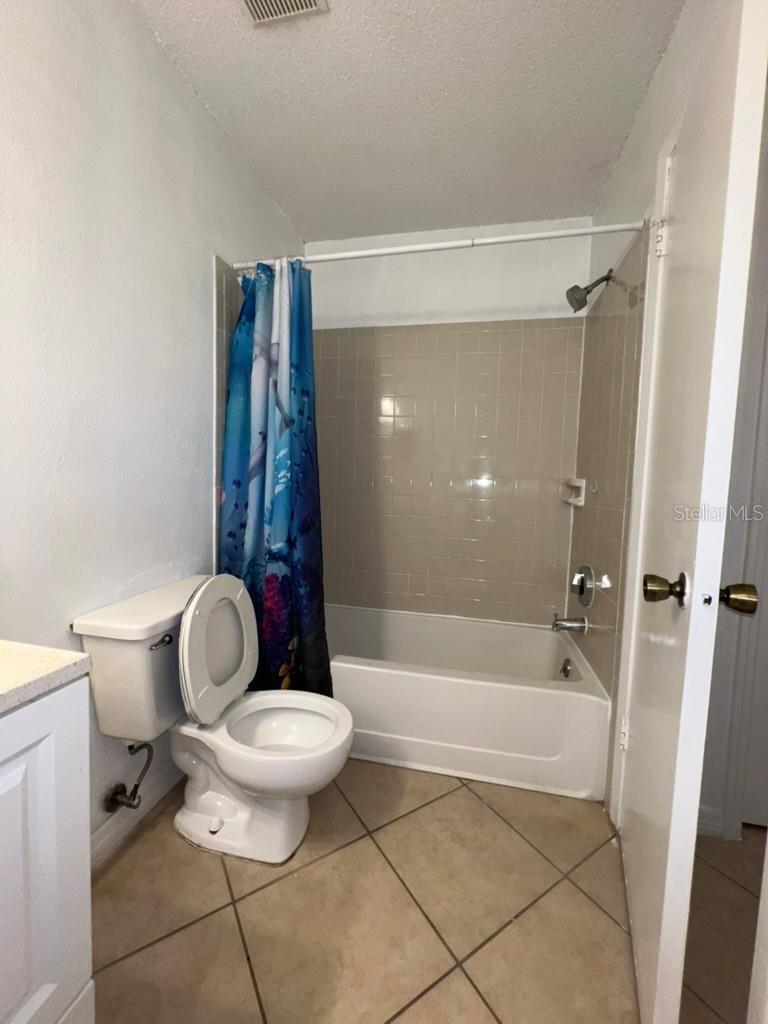 Image 23 of 44 For 2101 Cascades Boulevard 103