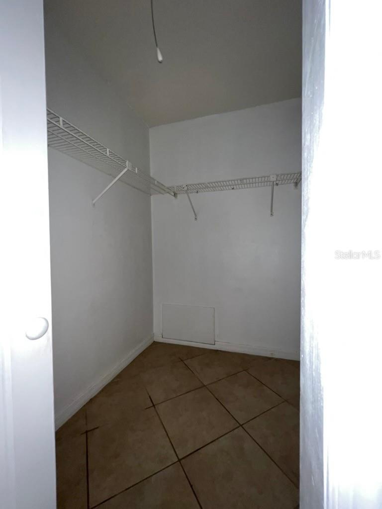 Image 31 of 44 For 2101 Cascades Boulevard 103