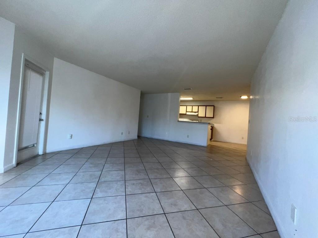 Image 38 of 44 For 2101 Cascades Boulevard 103