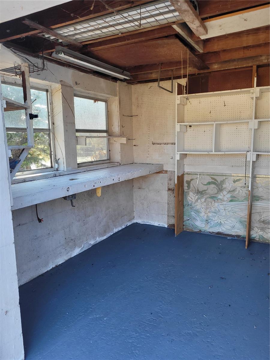 Image 19 of 21 For 2118 Lake Christie Drive