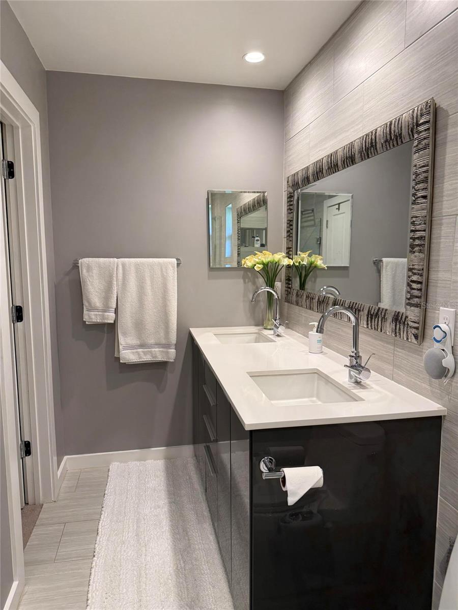 Image 12 of 18 For 2906 2nd Avenue