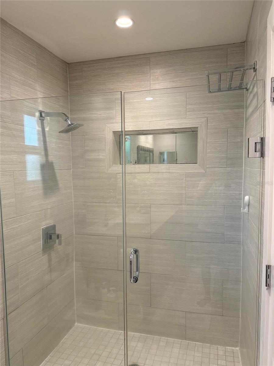 Image 13 of 18 For 2906 2nd Avenue