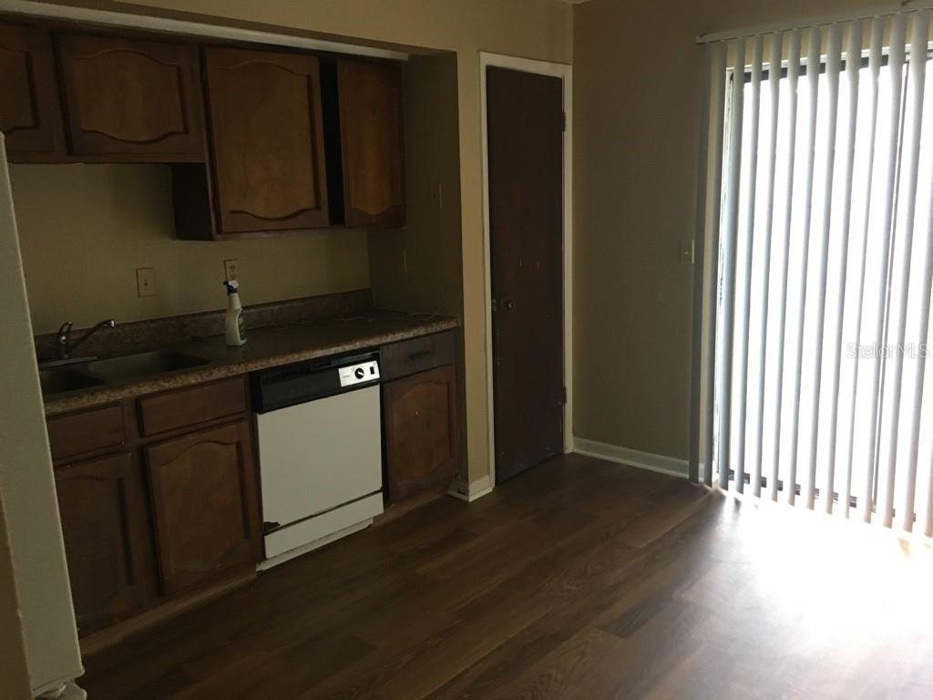 Image 8 of 15 For 1305-1307 Fairway Drive