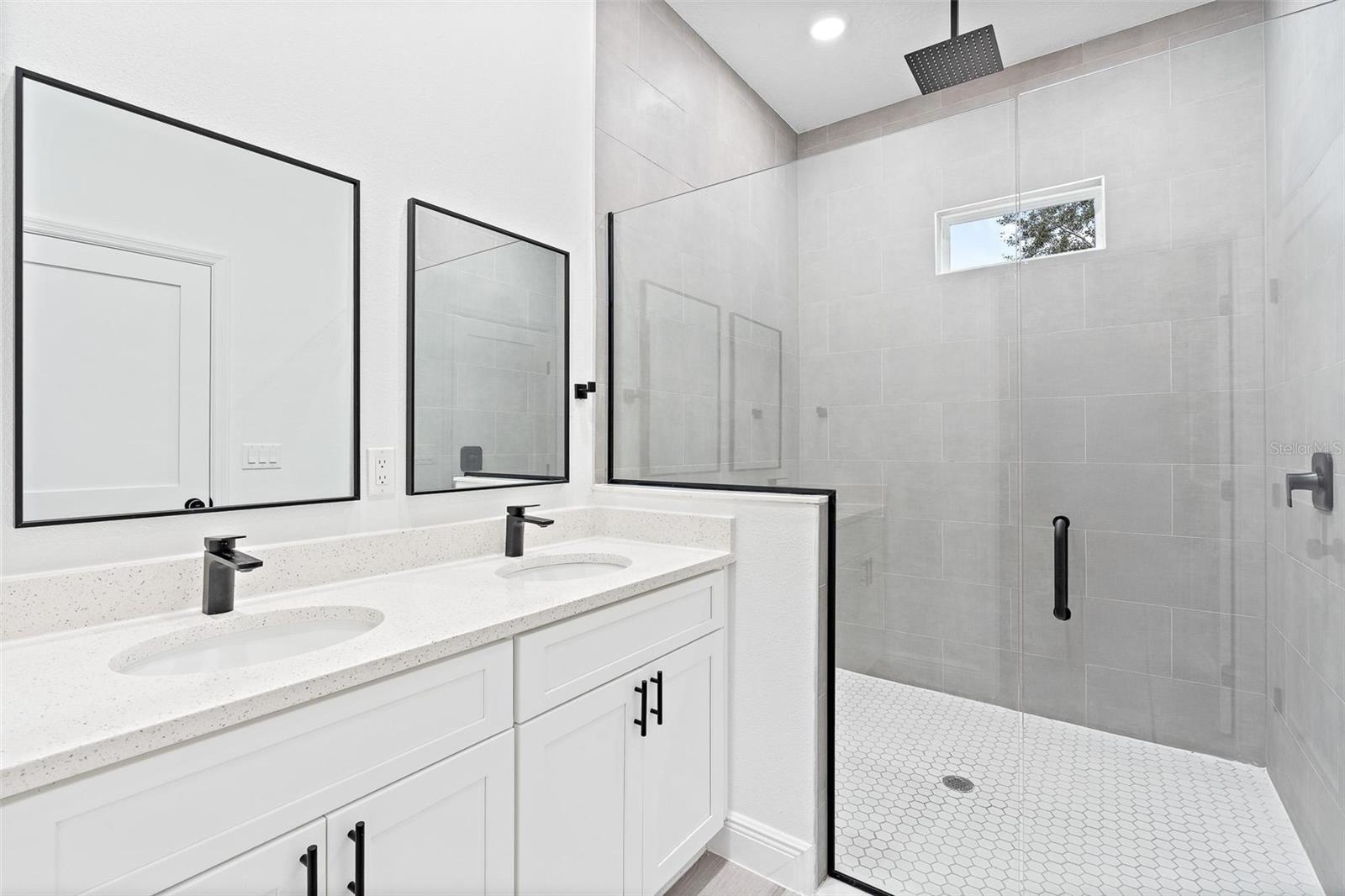 Image 24 of 38 For 15303 48th Avenue