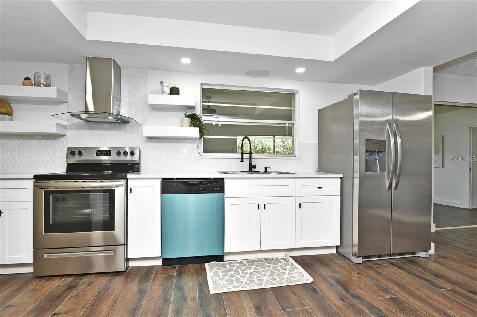 Image 11 of 53 For 112 Hillcrest Dr