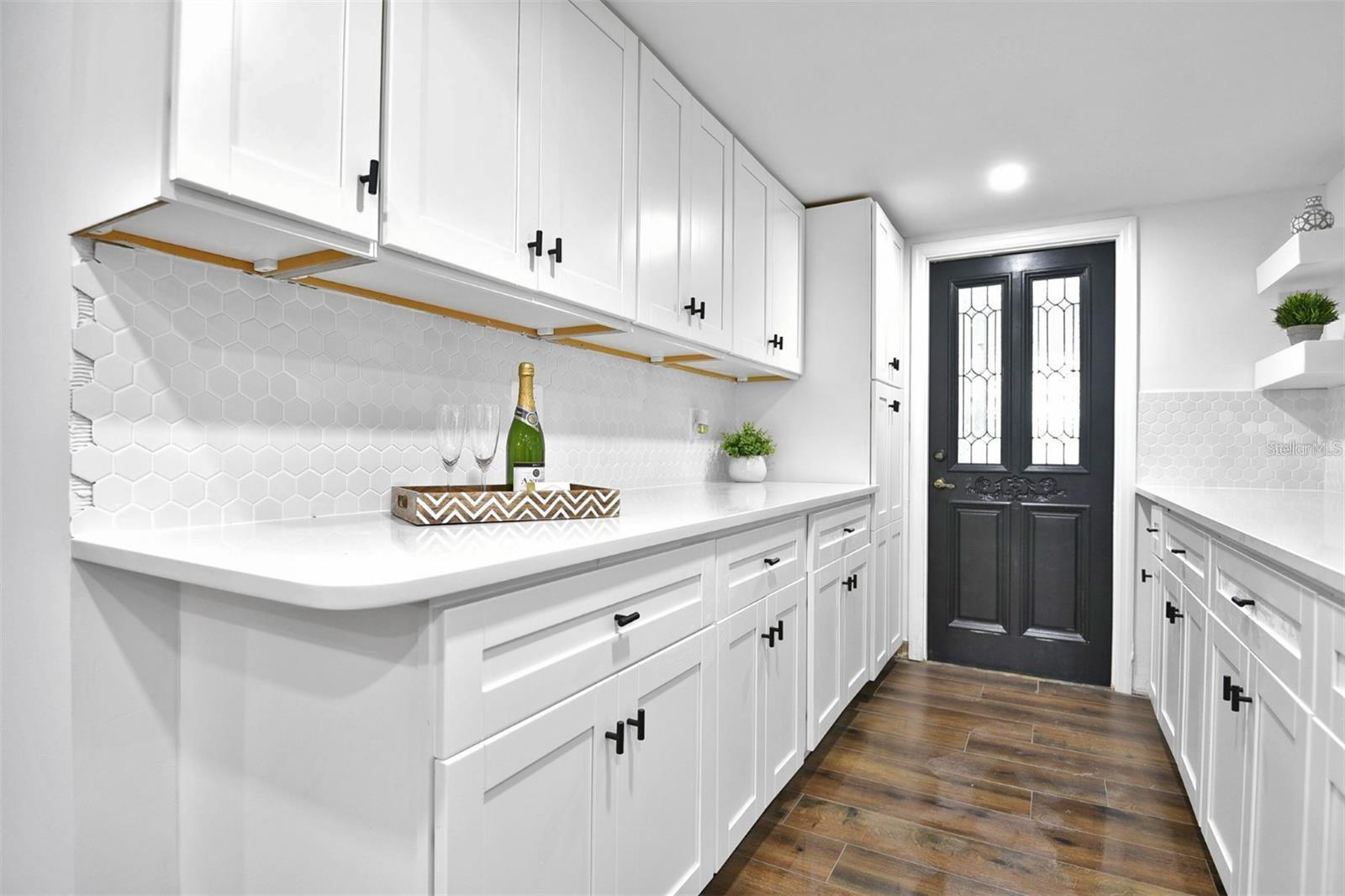 Image 12 of 53 For 112 Hillcrest Dr