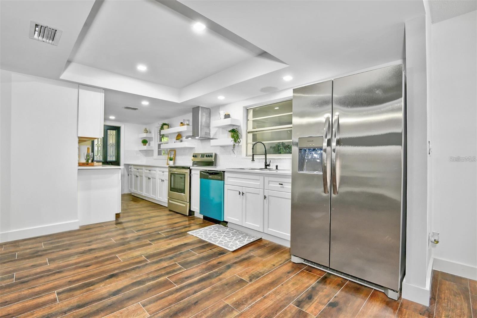 Image 13 of 53 For 112 Hillcrest Dr