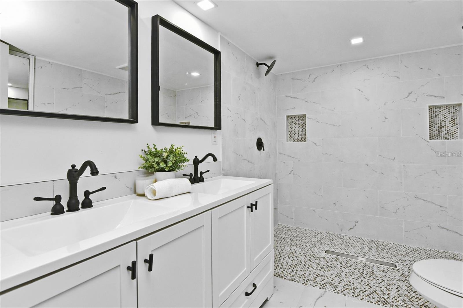 Image 31 of 53 For 112 Hillcrest Dr