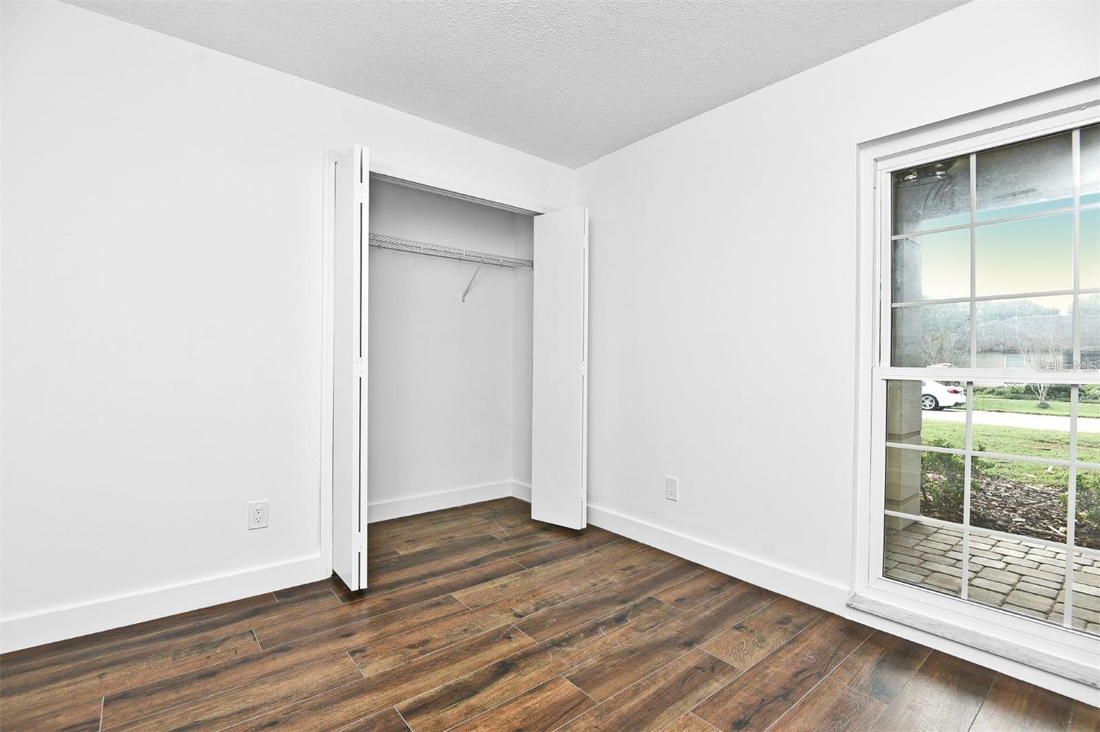 Image 40 of 53 For 112 Hillcrest Dr