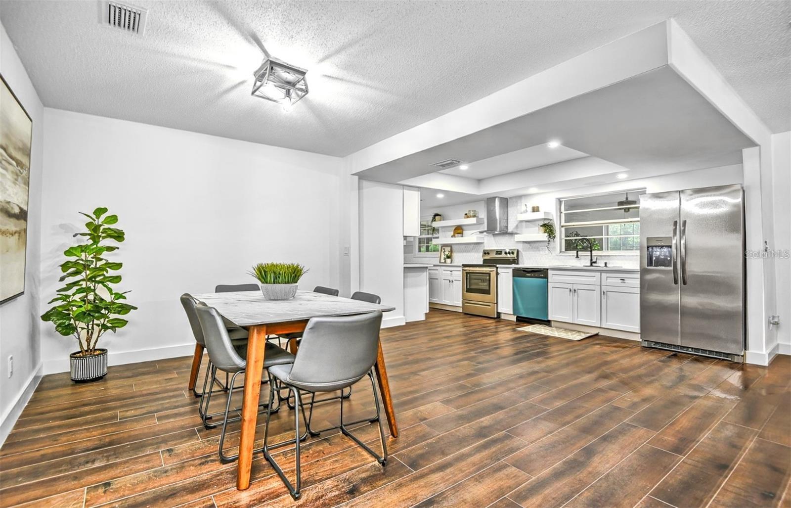 Image 44 of 53 For 112 Hillcrest Dr