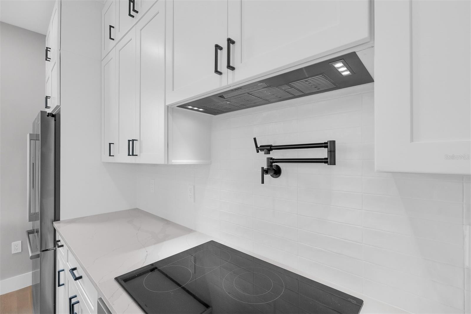 Image 20 of 39 For 33 Graham Avenue