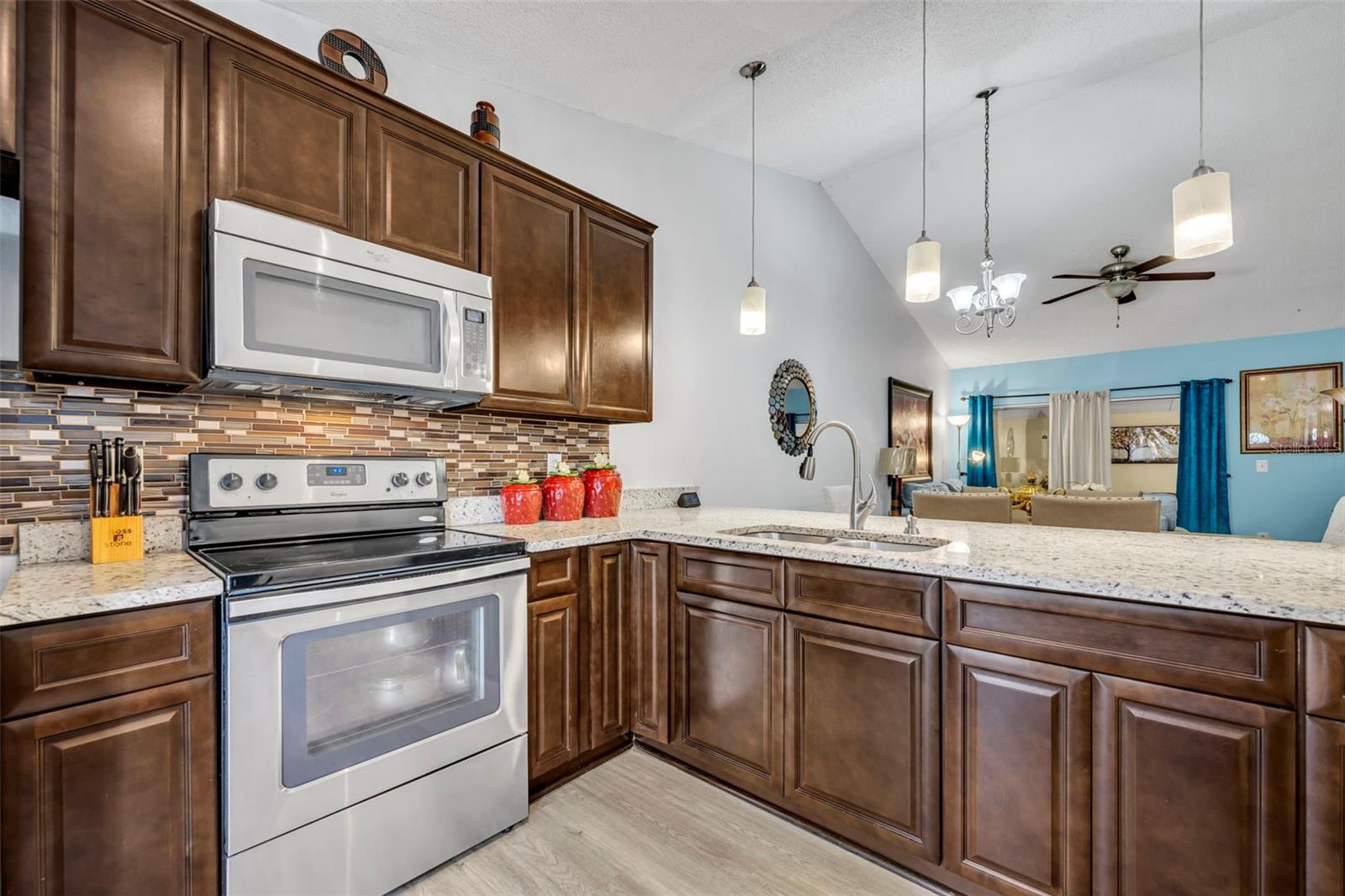 Image 4 of 37 For 3204 Tidewater Drive