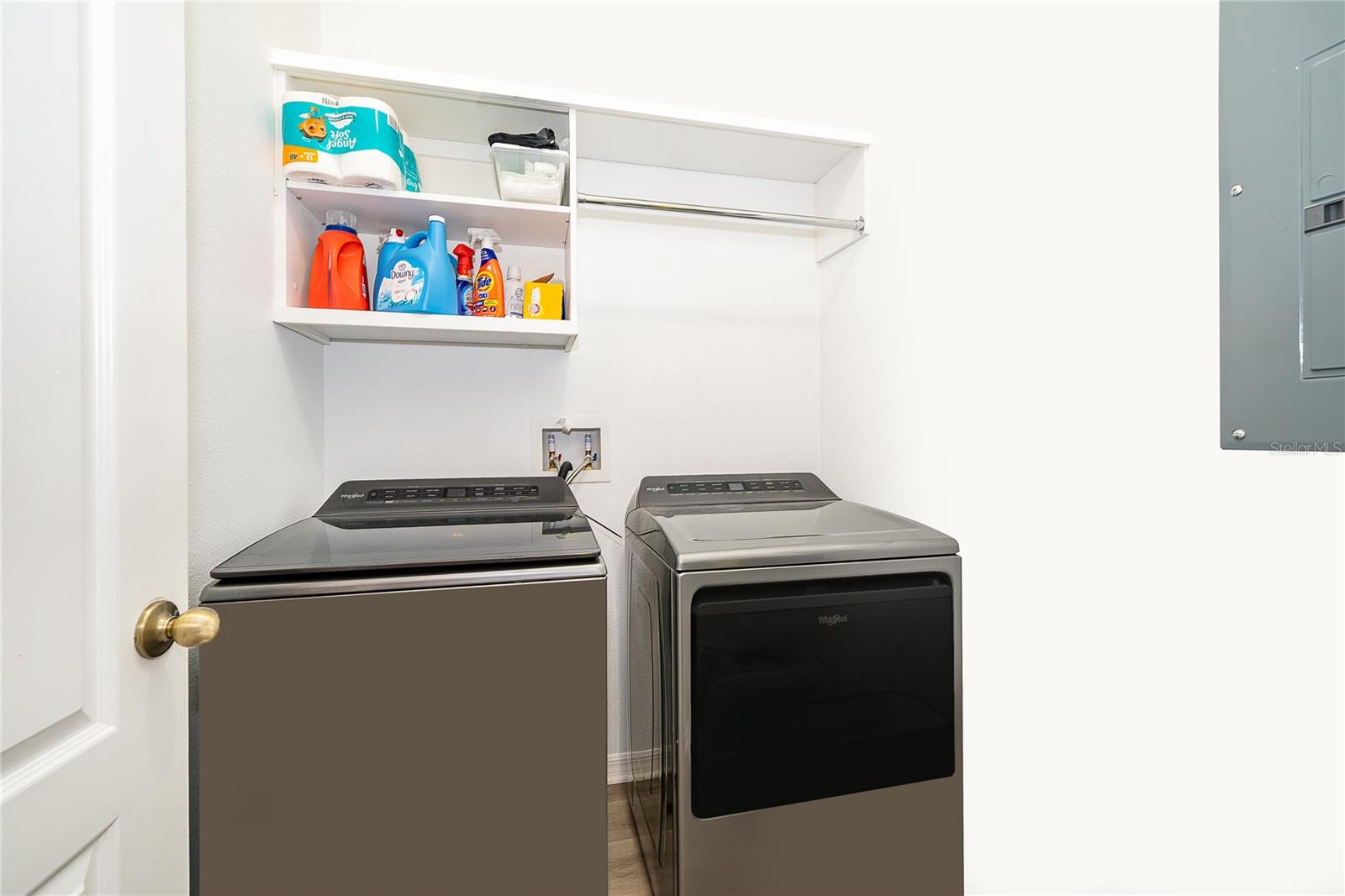 Image 11 of 36 For 7432 Leighside Drive