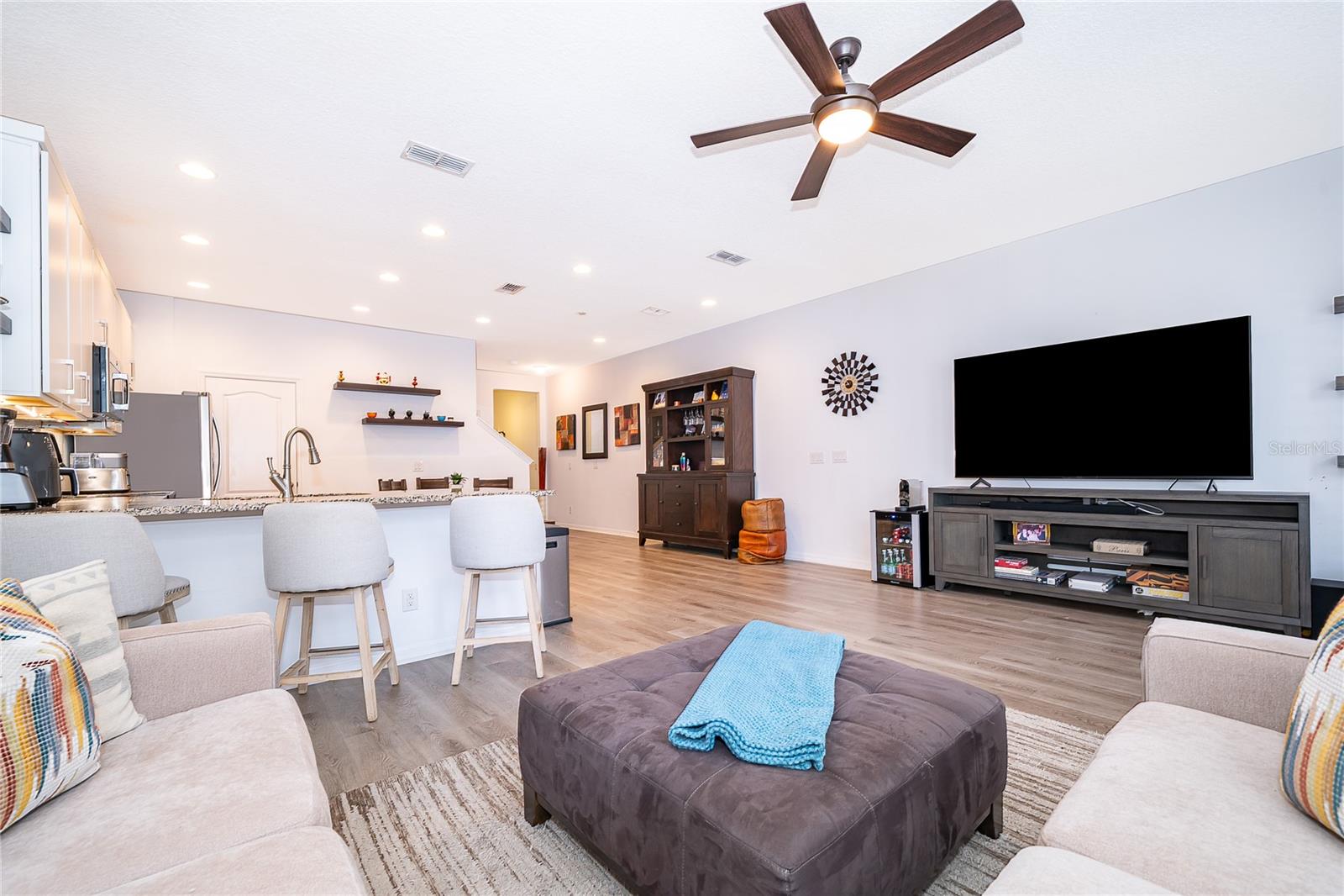 Image 15 of 36 For 7432 Leighside Drive