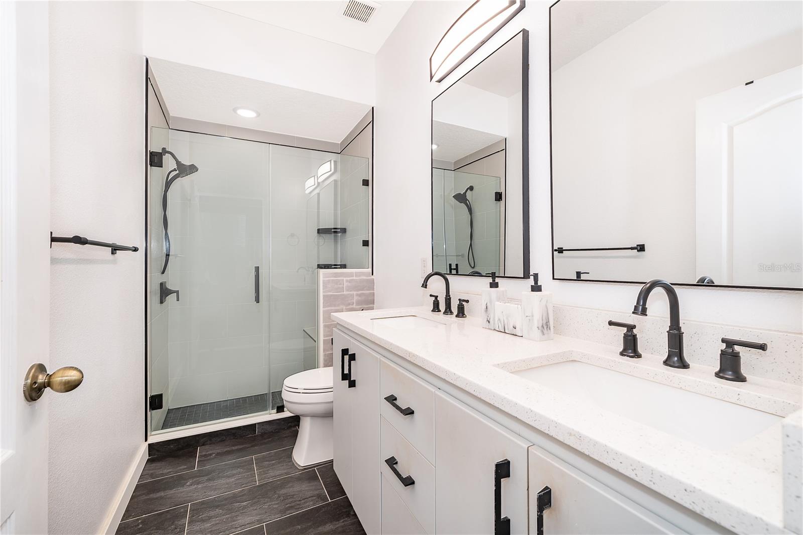 Image 17 of 36 For 7432 Leighside Drive