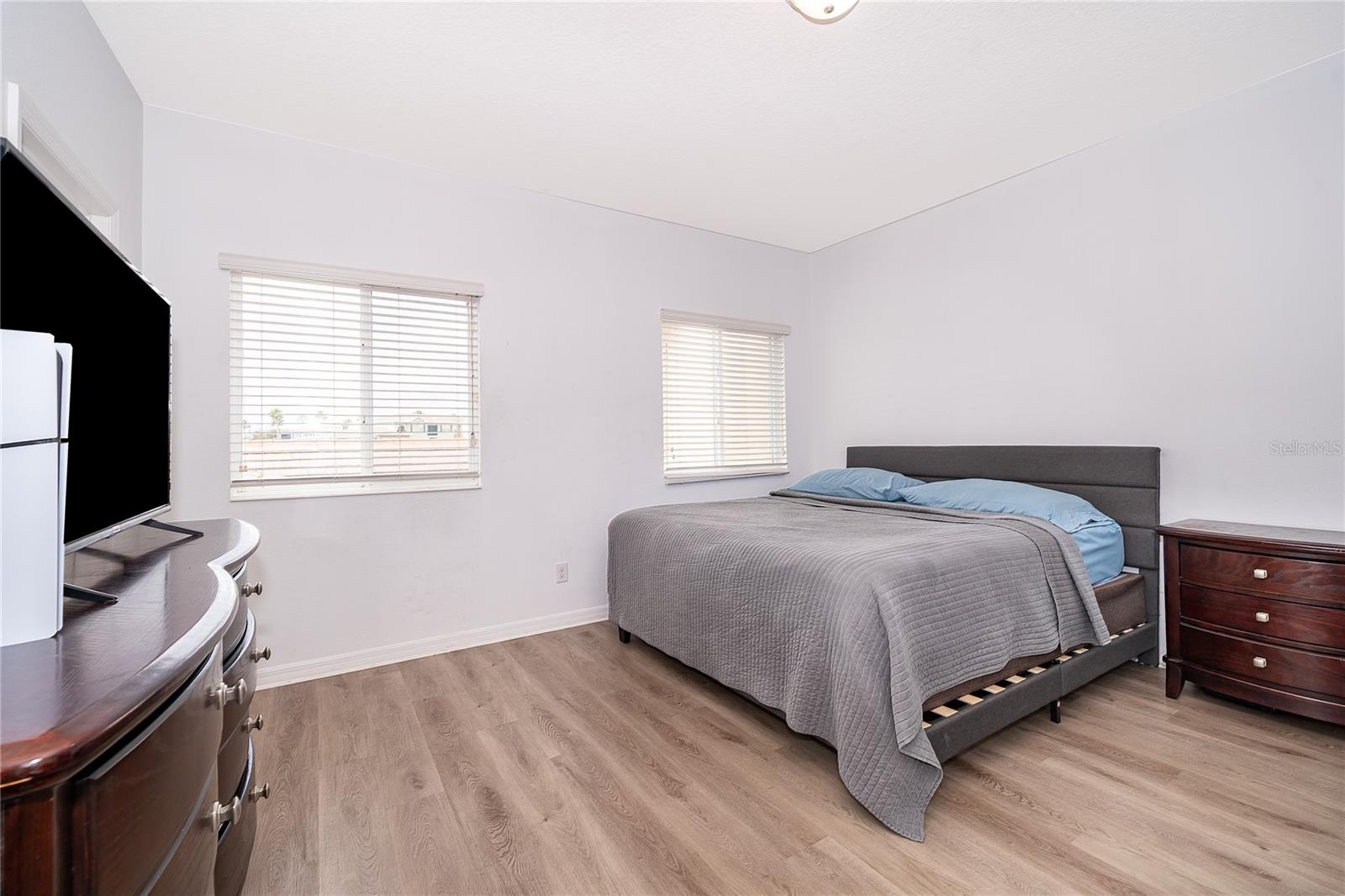 Image 21 of 36 For 7432 Leighside Drive