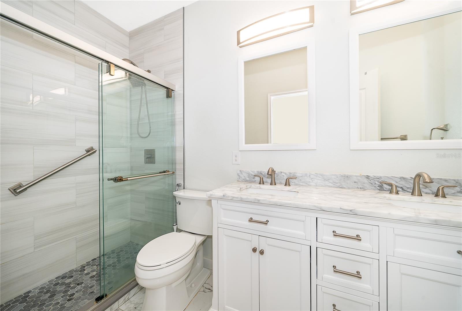 Image 23 of 36 For 7432 Leighside Drive