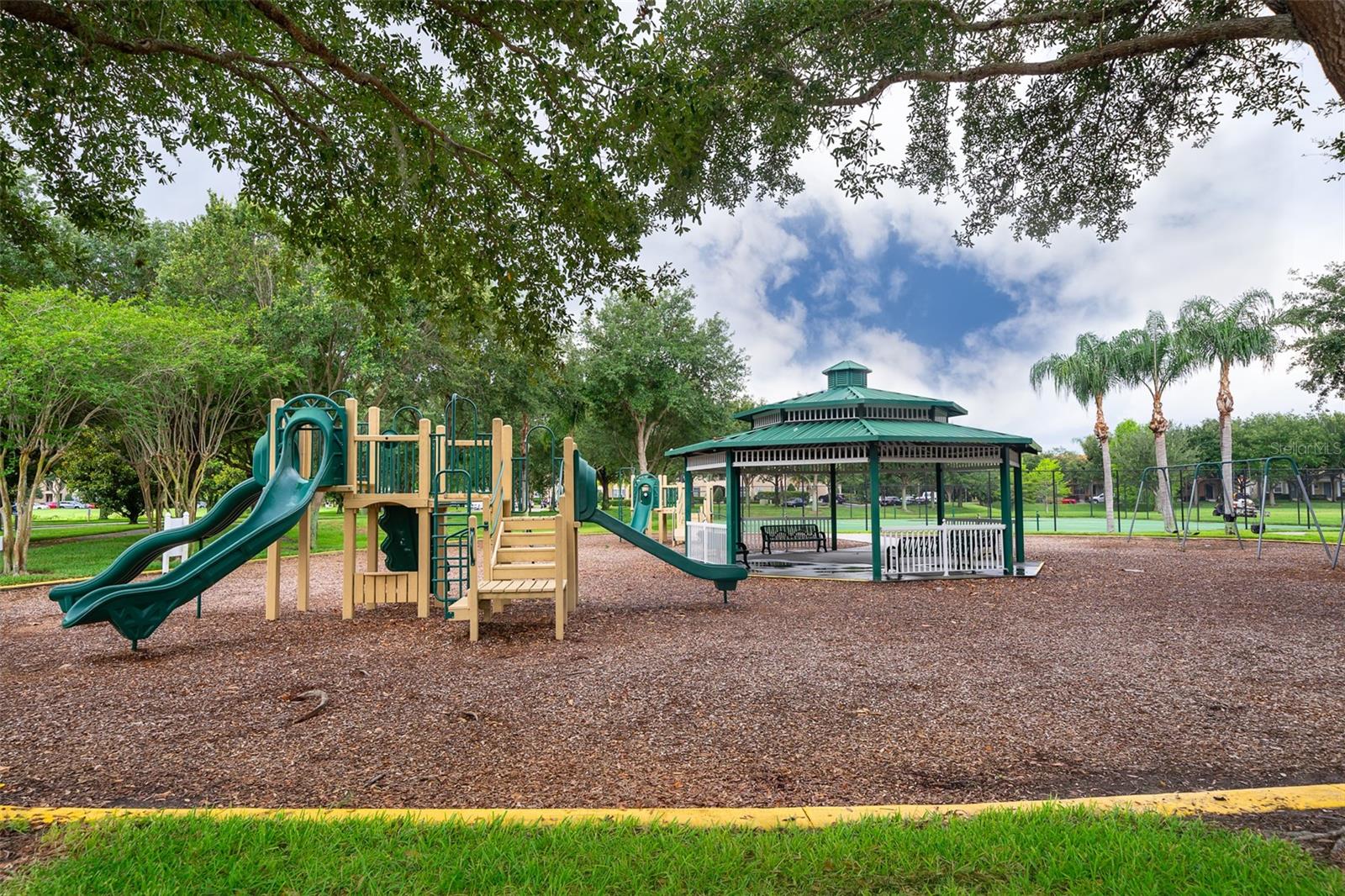 Image 32 of 36 For 7432 Leighside Drive