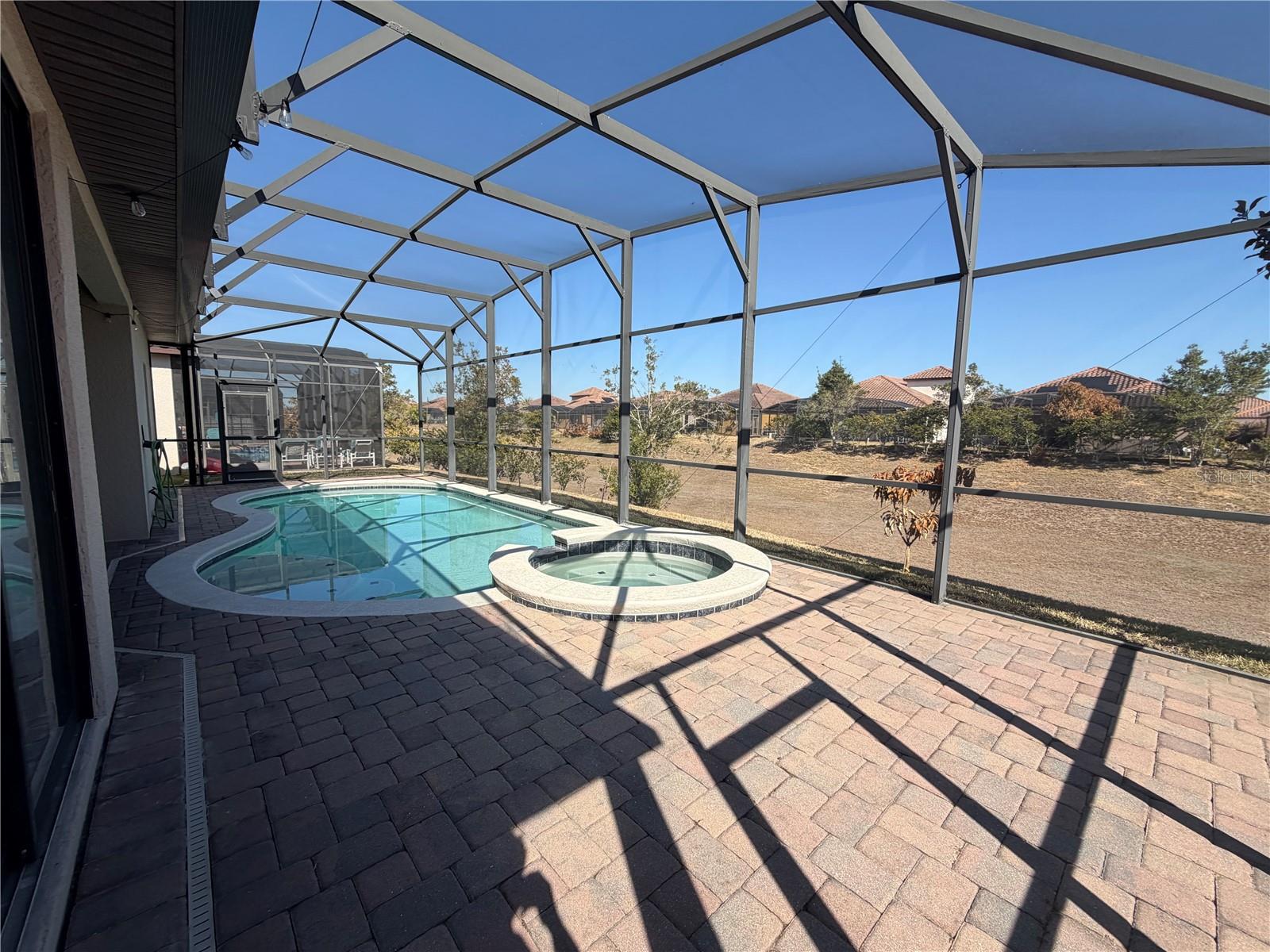 Image 12 of 16 For 392 Villa Sorrento Circle