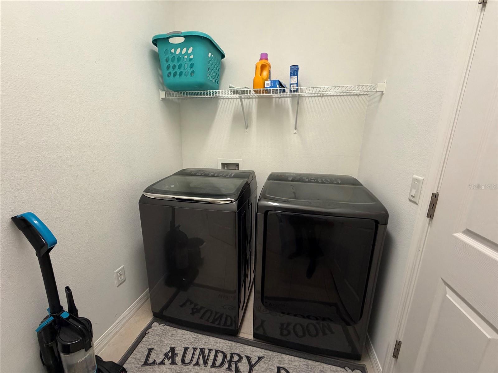 Image 14 of 16 For 392 Villa Sorrento Circle