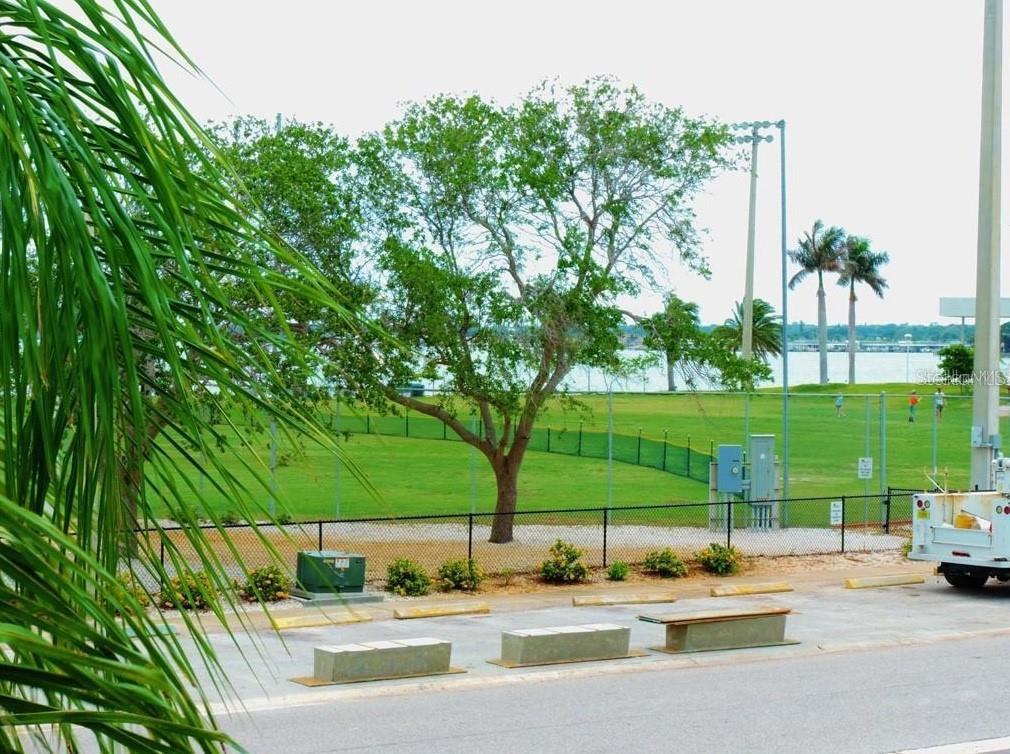 Image 24 of 43 For 273 Rex Place G