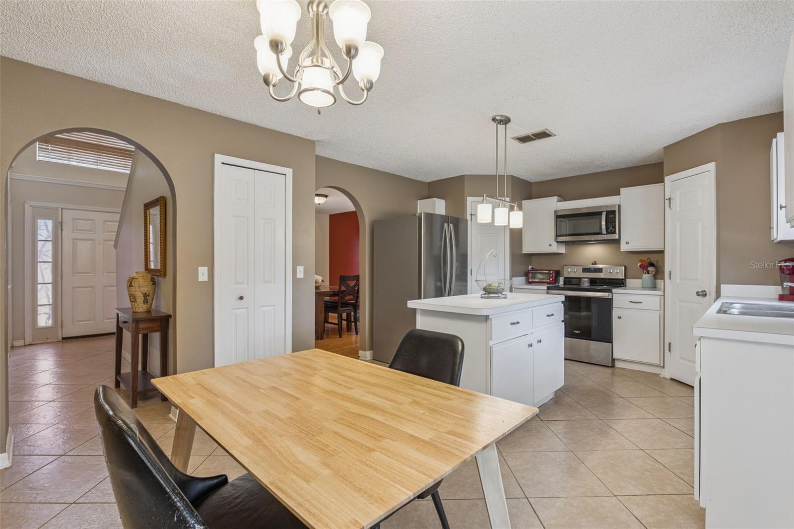 Image 12 of 39 For 1709 Marshall Lake Drive