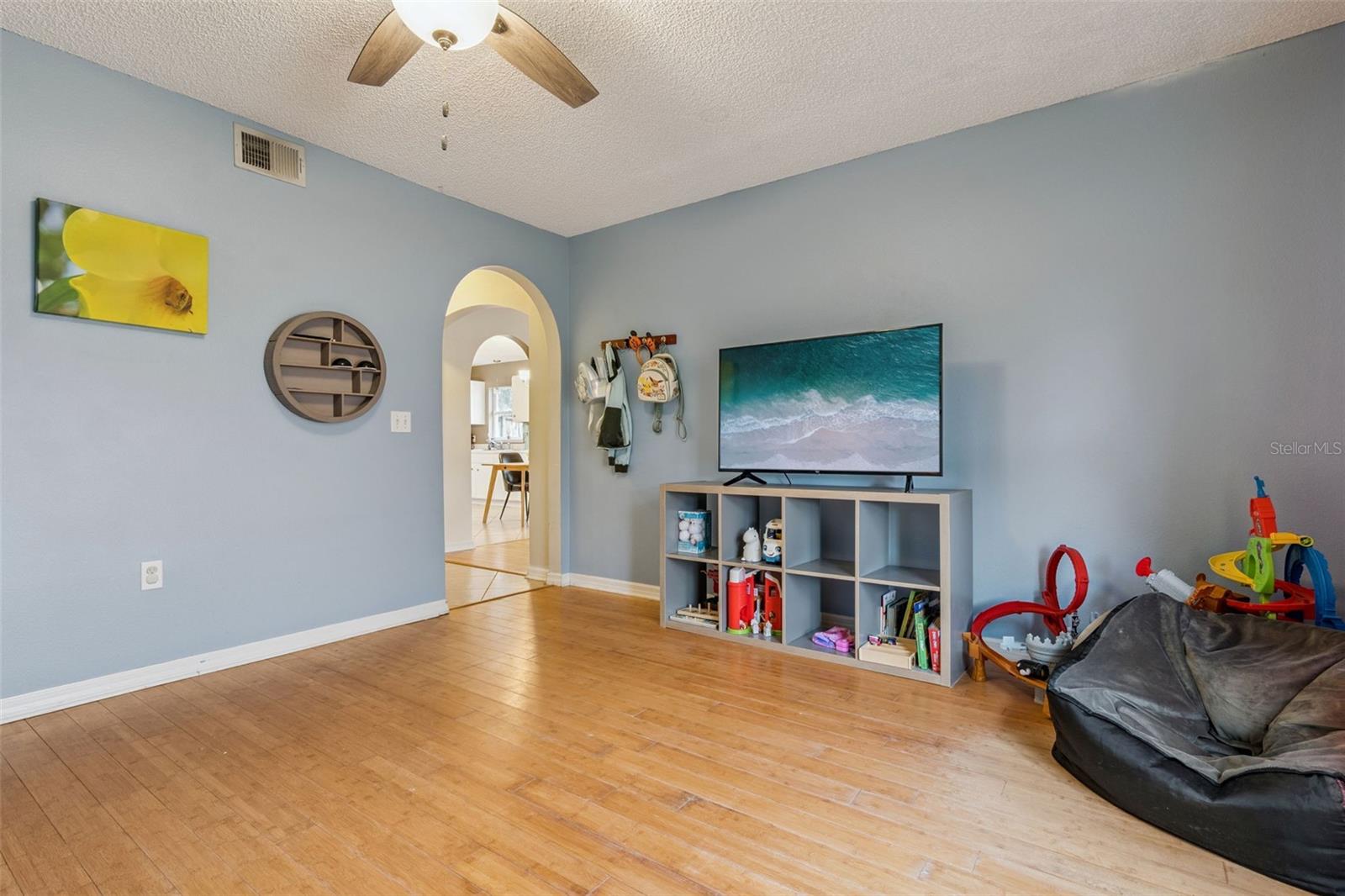 Image 21 of 39 For 1709 Marshall Lake Drive