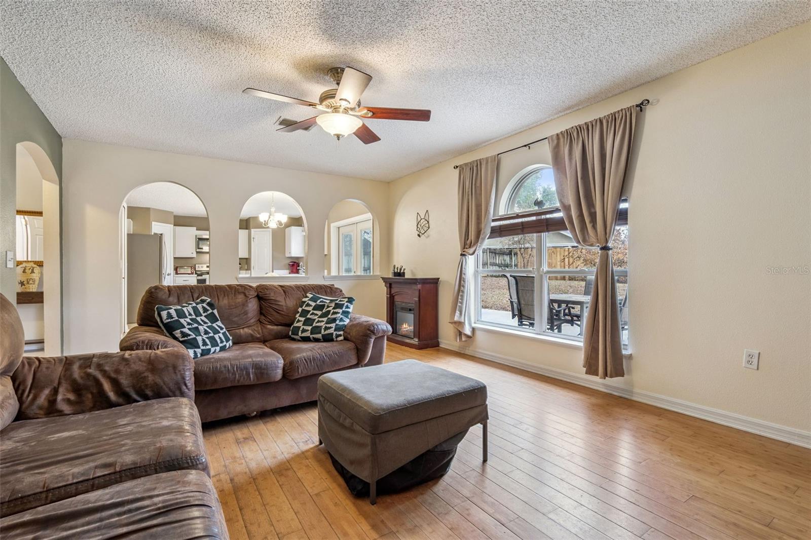 Image 6 of 39 For 1709 Marshall Lake Drive